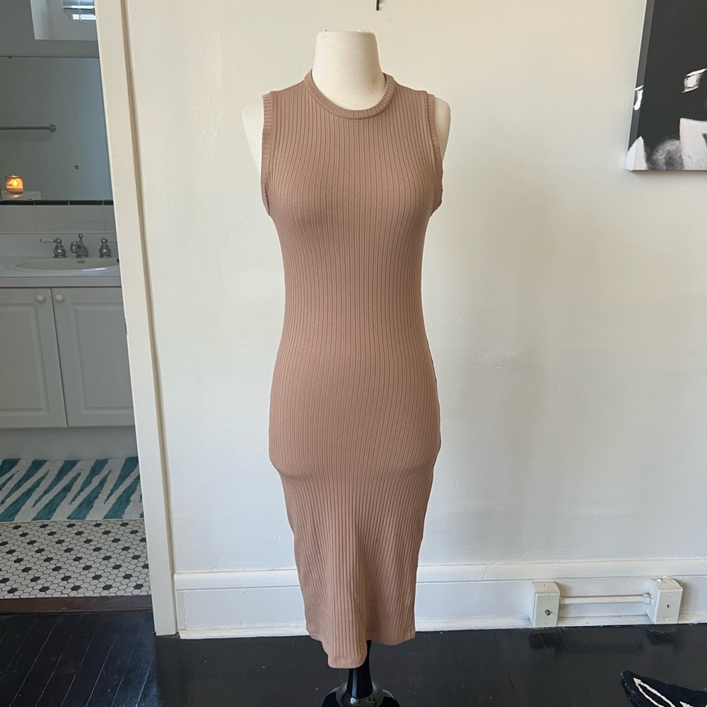 NWOT Tan BodyCon Midi Dress